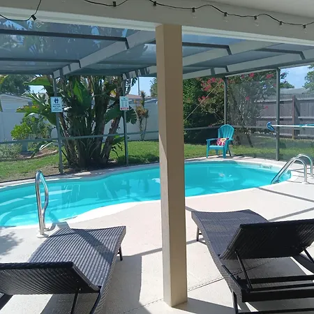 Heated & Screened In Pool Port Richey Exterior photo