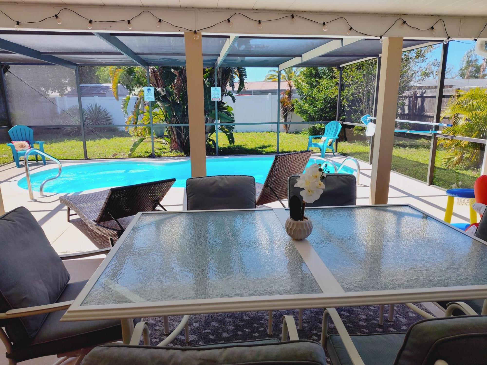 Heated & Screened In Pool Ferienhaus